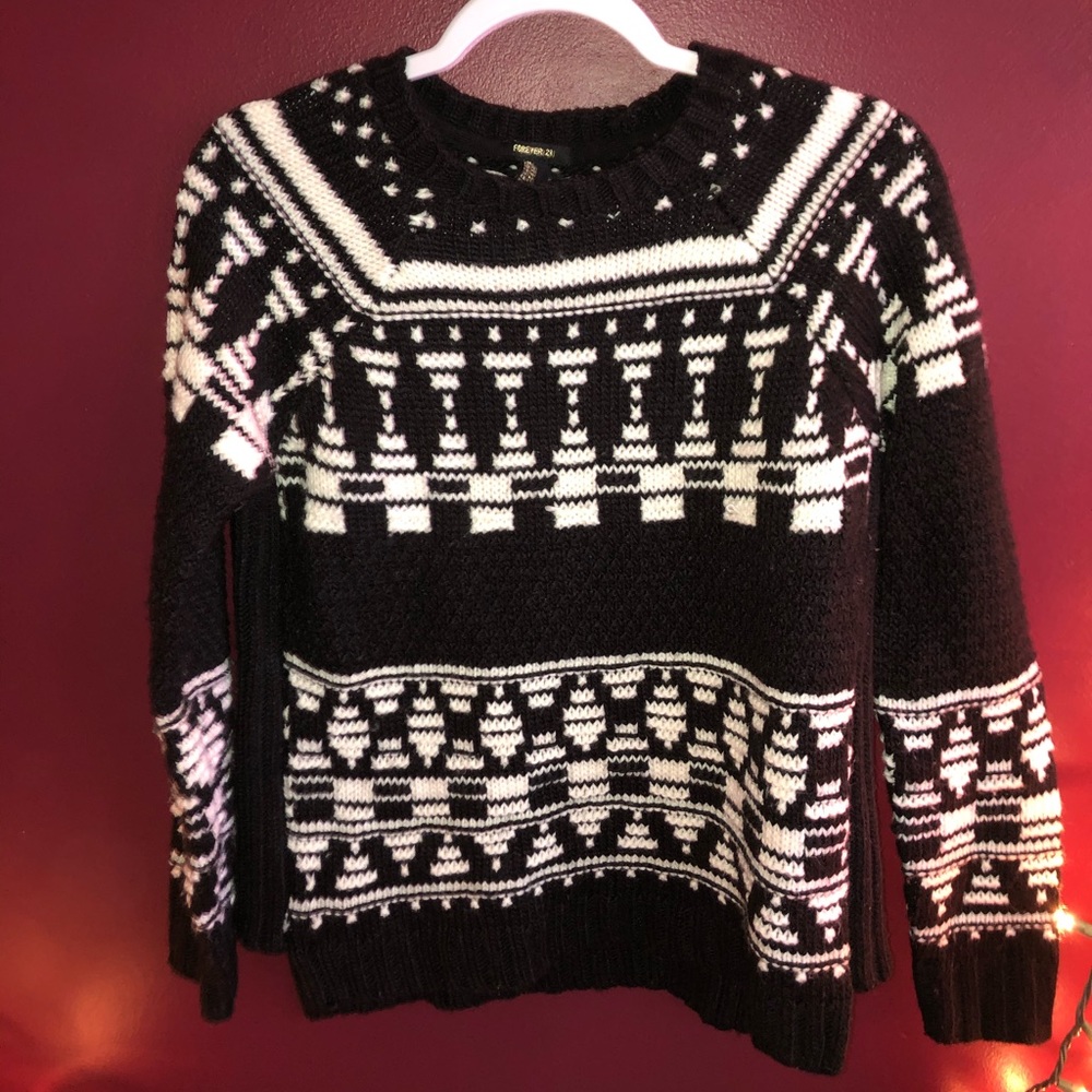 Forever 21 Knit Print Sweater